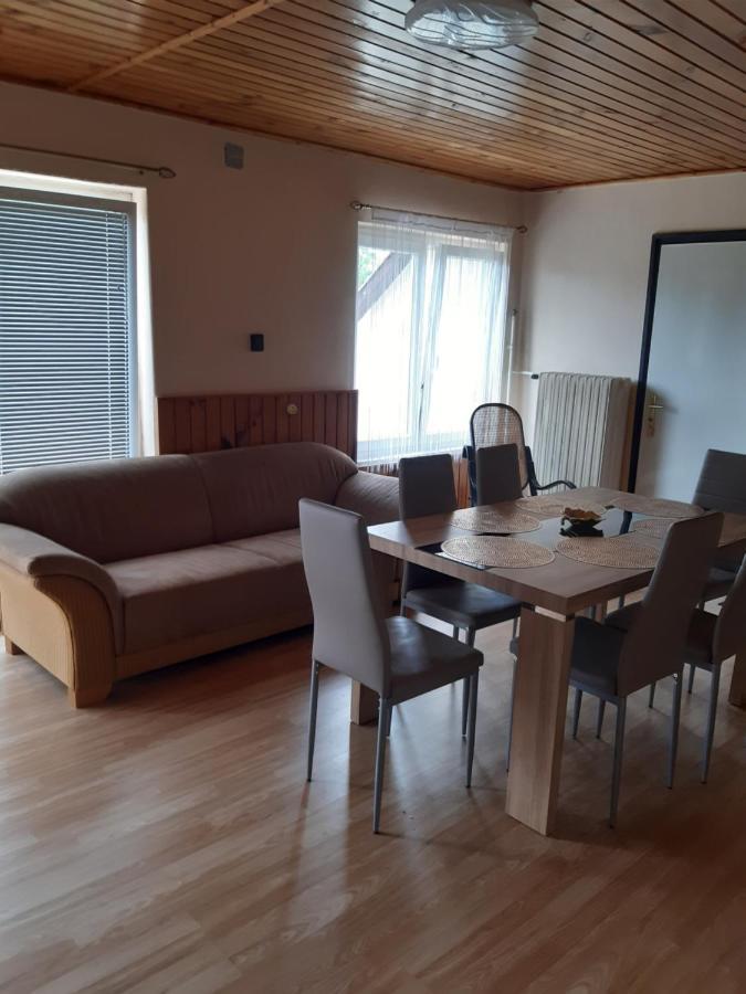 ホテル Toldi Apartman ケストヘイ エクステリア 写真
