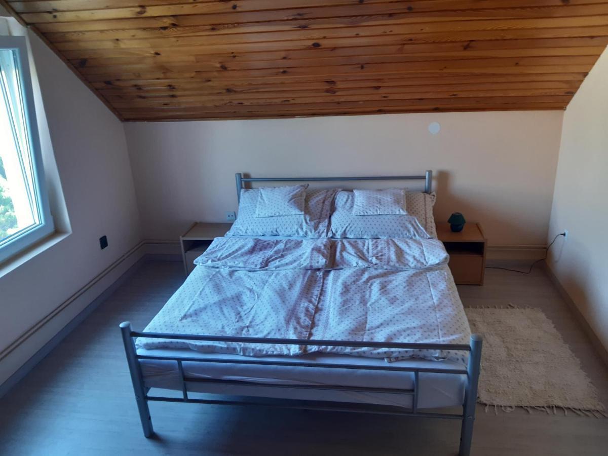 ホテル Toldi Apartman ケストヘイ エクステリア 写真