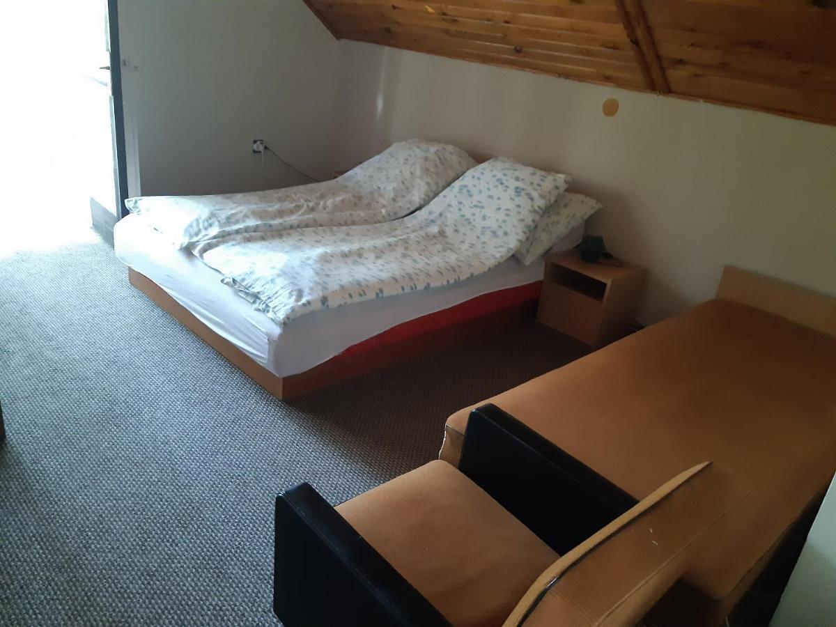 ホテル Toldi Apartman ケストヘイ エクステリア 写真